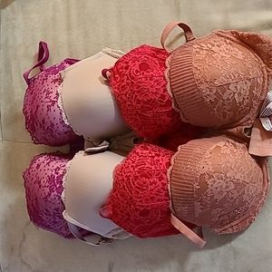 4 Sz 34DD bras
